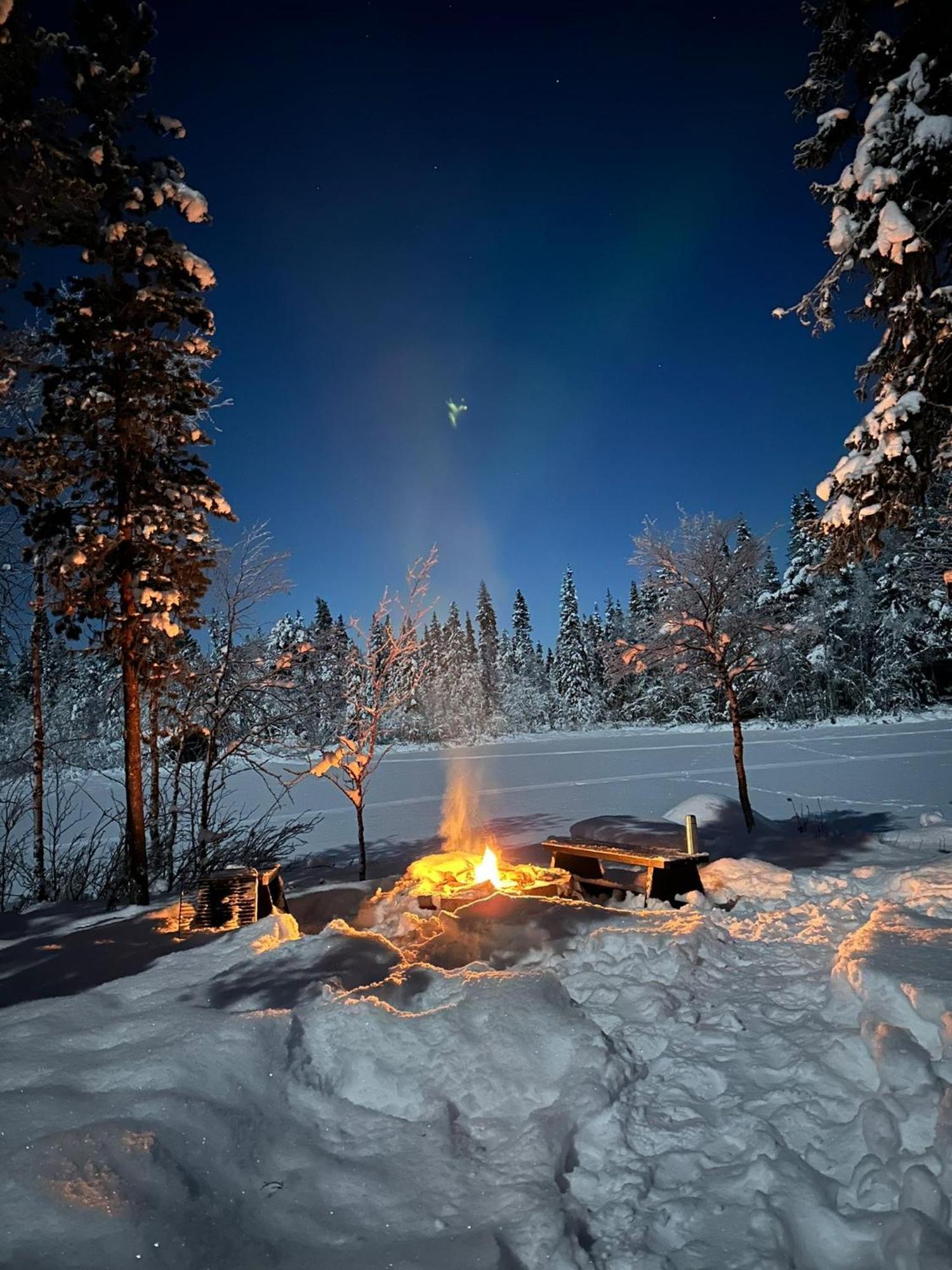 Camp Caroli Family House Villa Jukkasjärvi Екстериор снимка