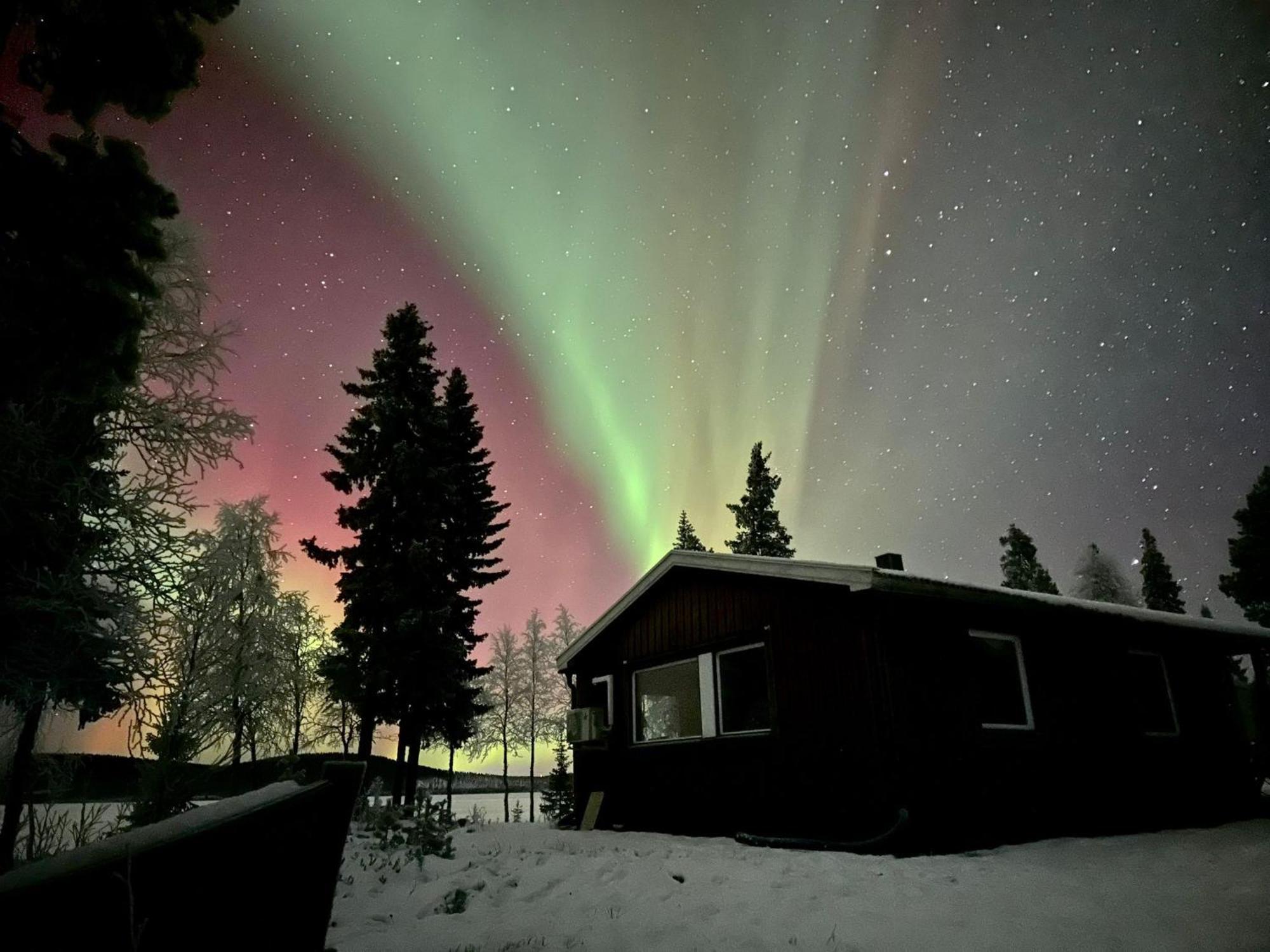 Camp Caroli Family House Villa Jukkasjärvi Екстериор снимка
