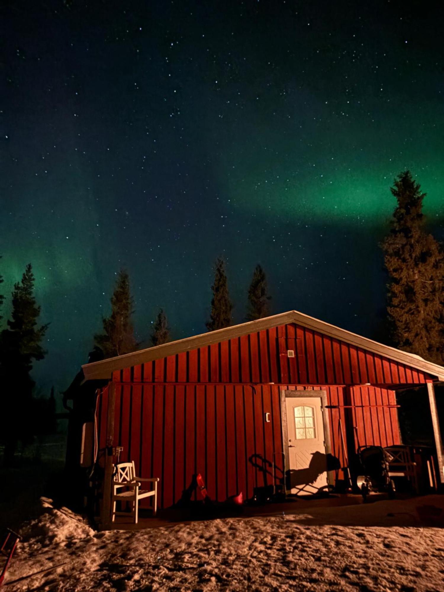 Camp Caroli Family House Villa Jukkasjärvi Екстериор снимка