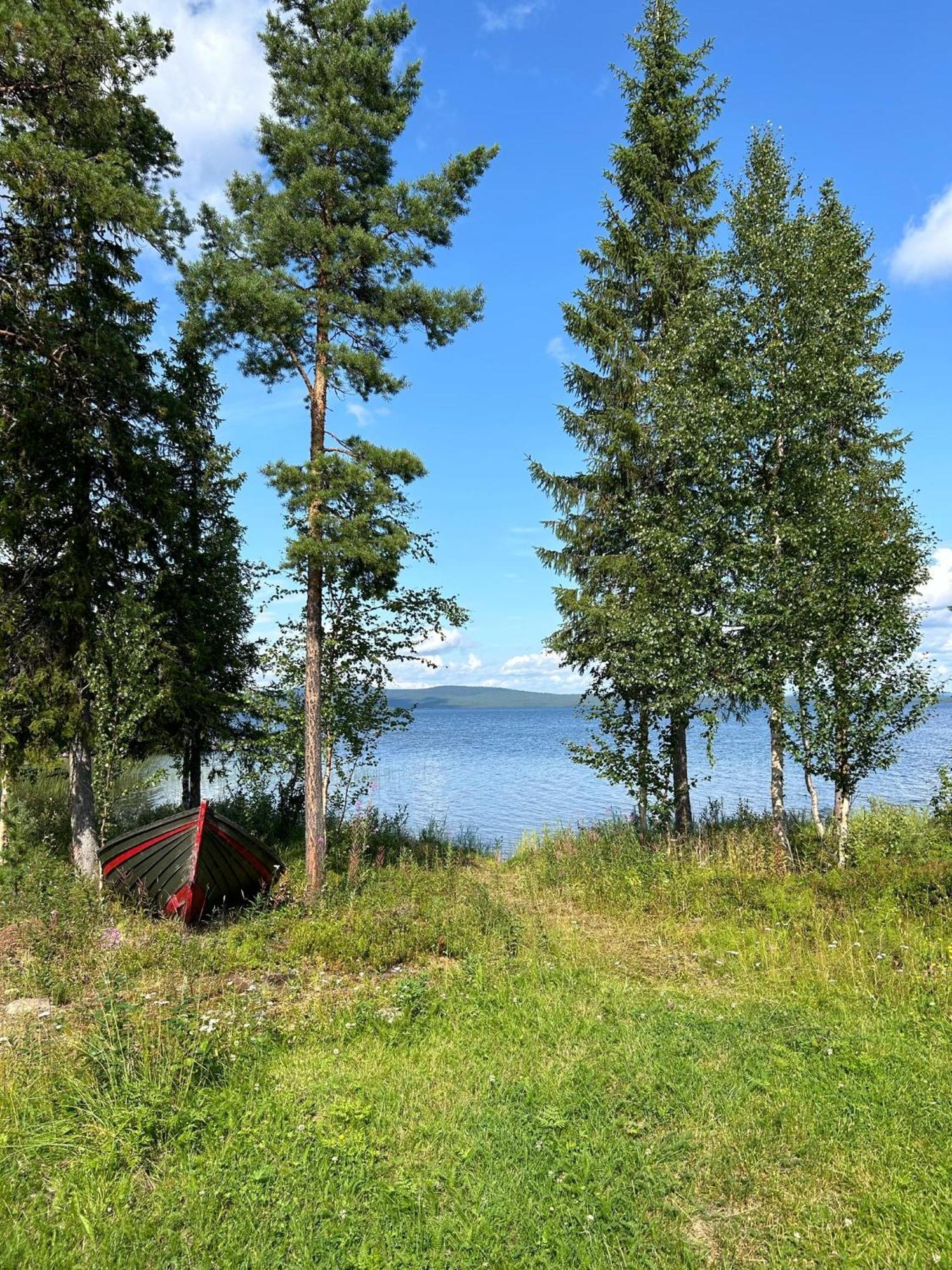 Camp Caroli Family House Villa Jukkasjärvi Екстериор снимка